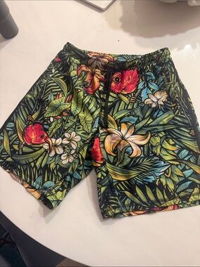 Project X Men’s Hybrid athletic/swim  Shorts Tropical Bird & Floral Print Size M